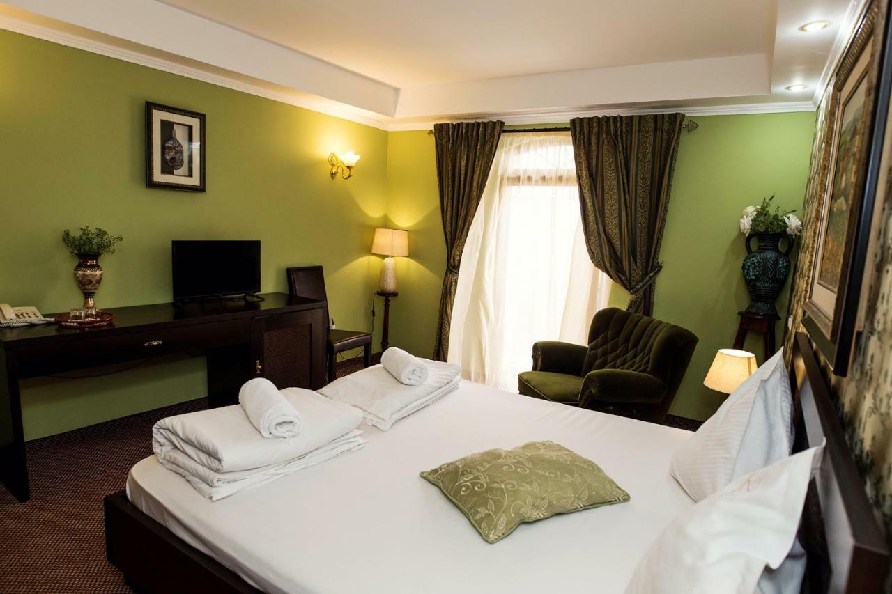 Hotel-Pensiunea Zefir Timisoara Exterior photo